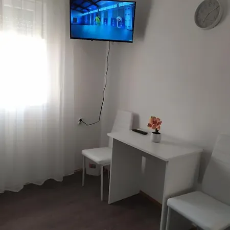 Leo * Óbecse